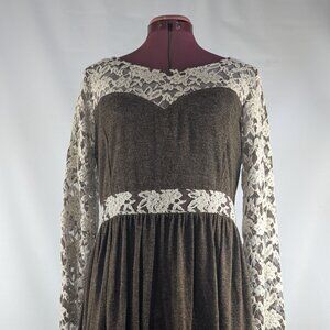 Vintage style women's dress by Ryu, Large, cream lace detailing